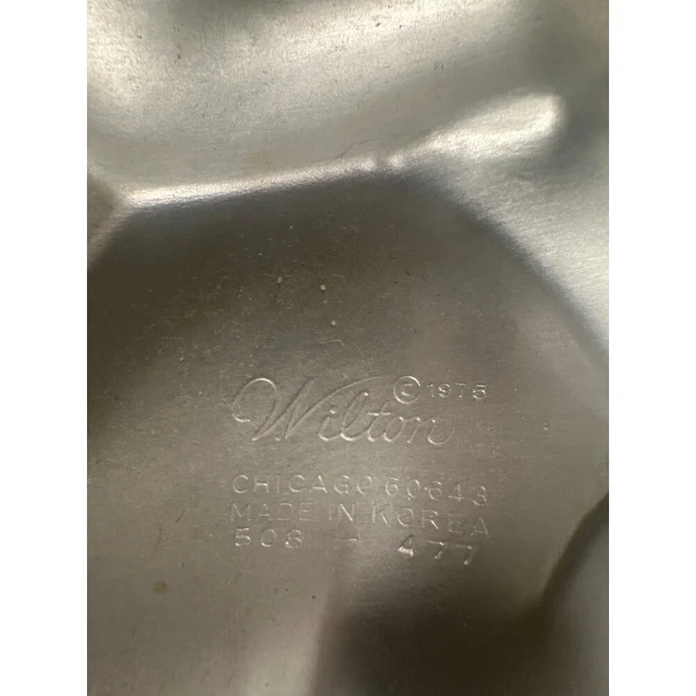 Vintage Wilton bear cake pan - Picture 3 of 3